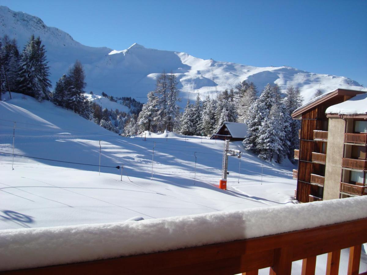 Studio 1 pièce PLAGNE VILLAGE 4 personnes 2050 M PIED DES PISTES La Plagne Esterno foto